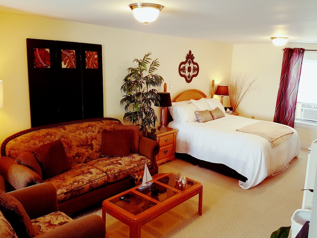 Main Bedroom Balcony